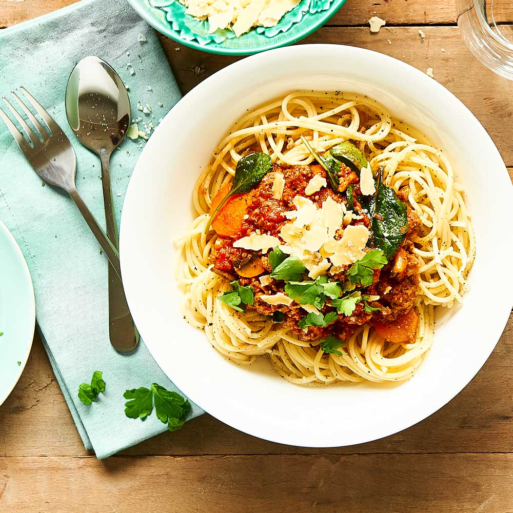 Spaghetti Bolognese and Veggies with Vetta Rural Aid Spaghetti